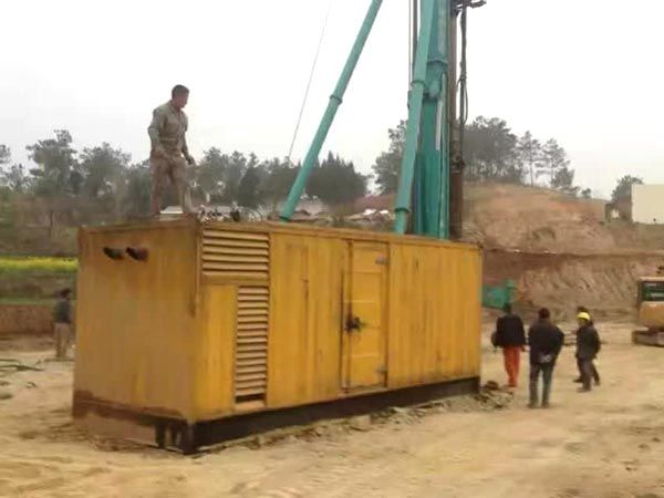 马尾如何判断水冷式机油散热器密封件是否需要更换？